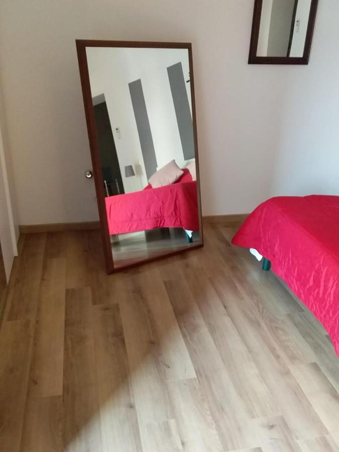 Appartement Monolocale Arredato Con Una Camera à Parme Extérieur photo